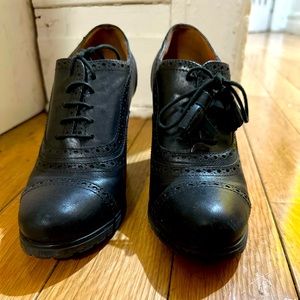 Black Geox heeled lace up Oxfords